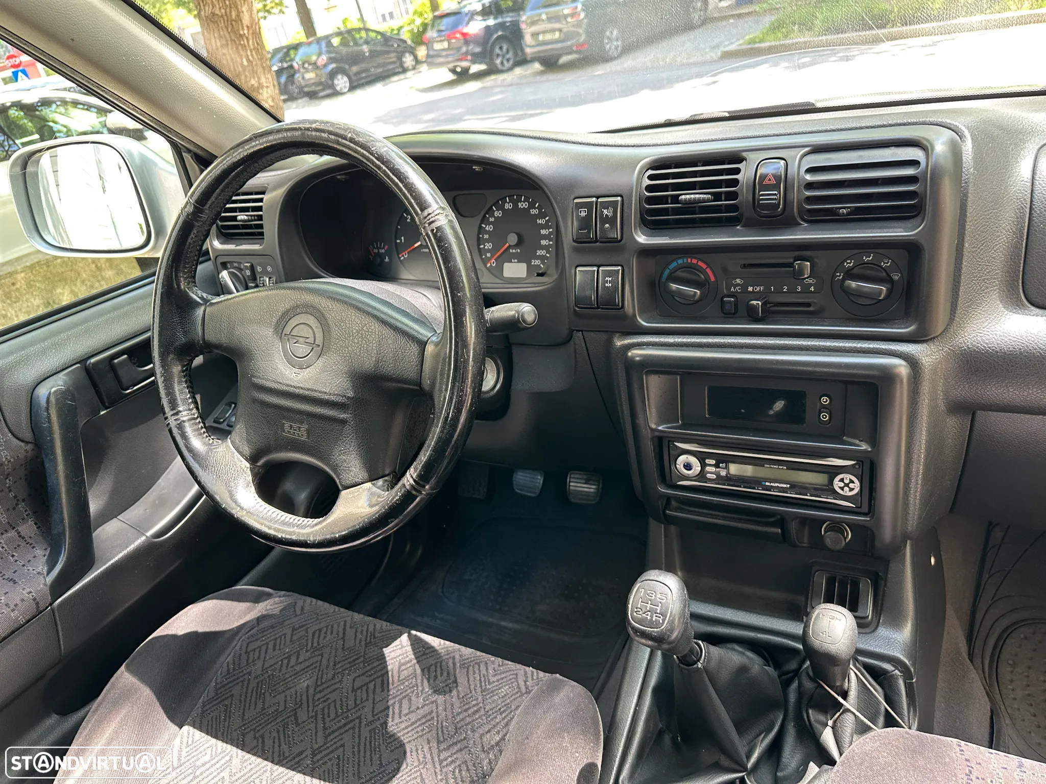 Opel Frontera 2.2 DTi Sport - 24