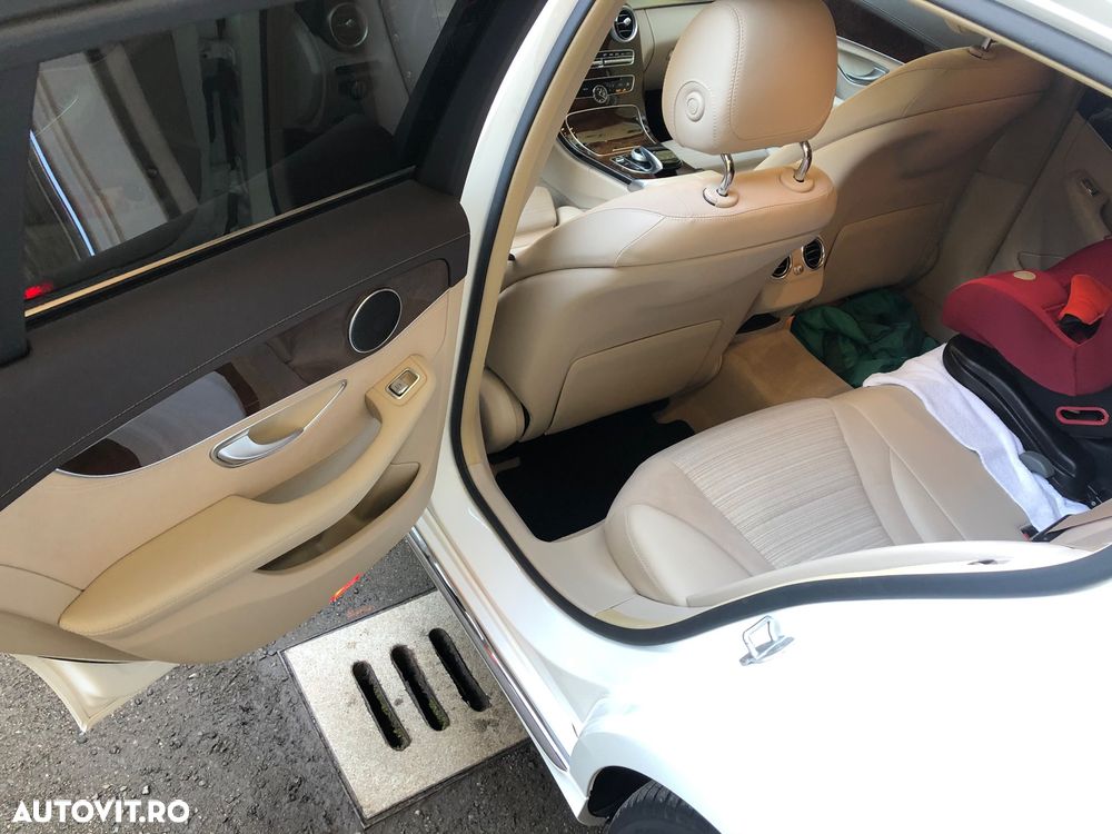 Mercedes-Benz C - 9