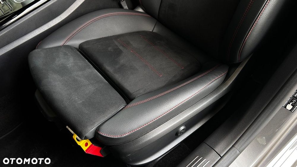 Mercedes-Benz CLA 200 mHEV AMG Line 7G-DCT - 13