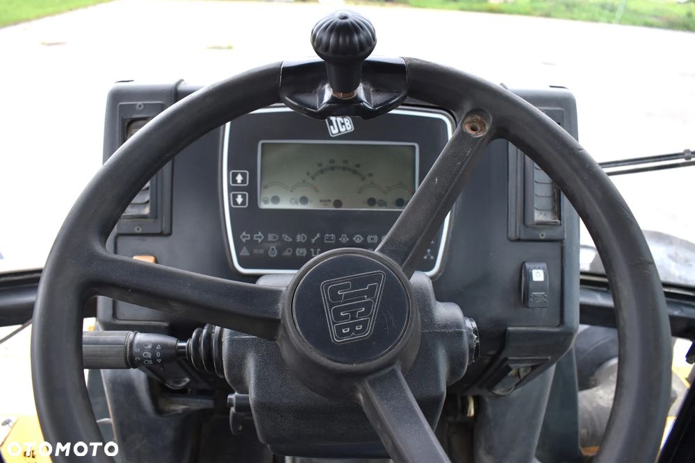 JCB 722 - 17