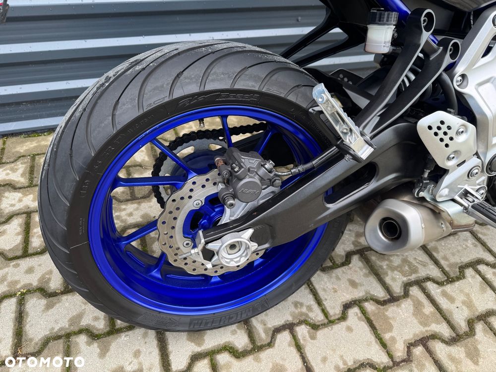 Yamaha MT - 17