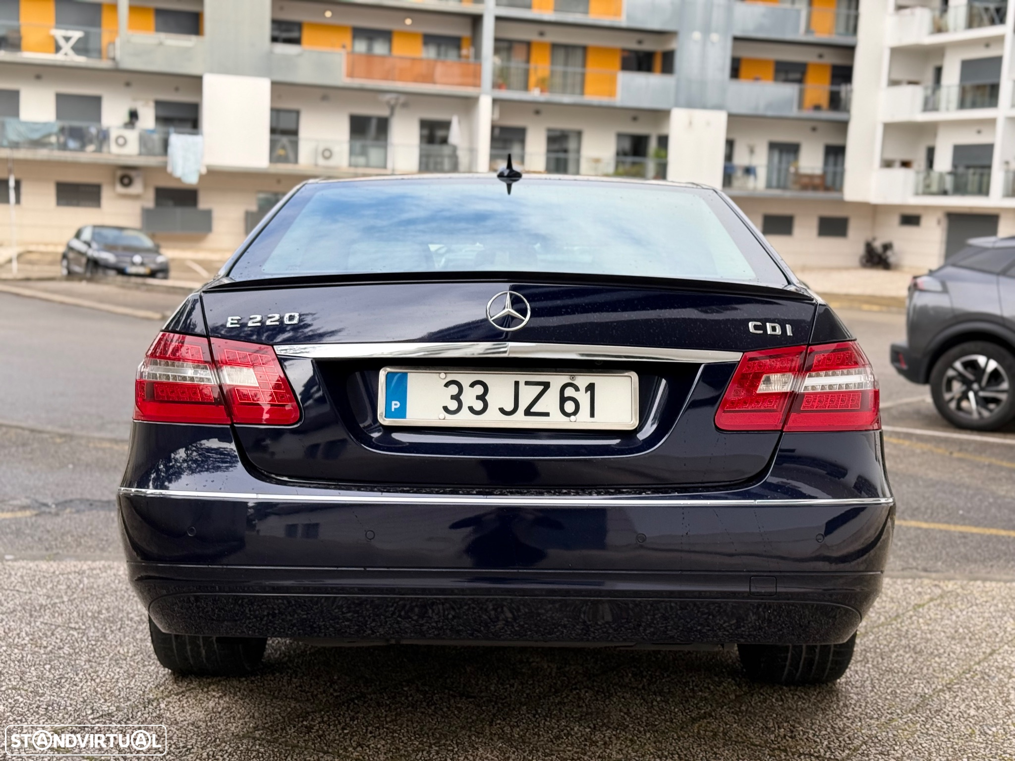 Mercedes-Benz E 220 CDi Avantgarde BlueEfficiency Auto. - 33