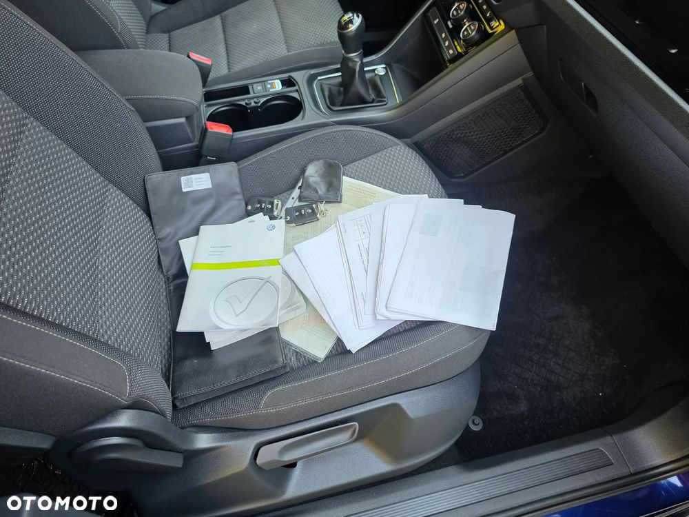 Volkswagen Touran 2.0 TDI BMT Comfortline - 32