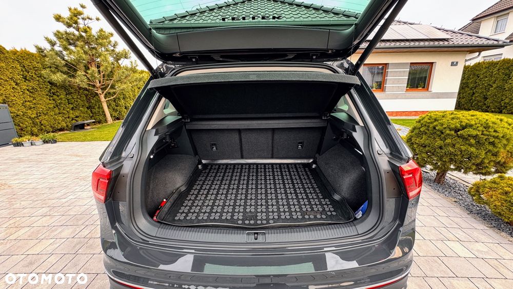 Volkswagen Tiguan 2.0 TDI SCR 4Mot Elegance DSG - 32