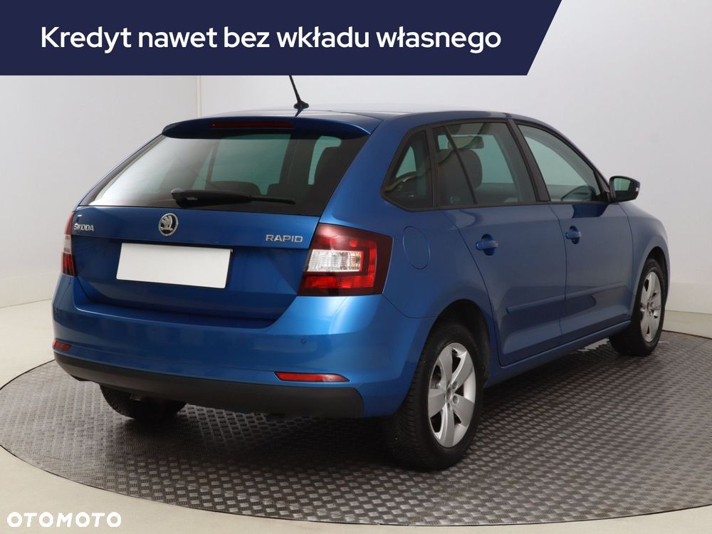 Skoda RAPID - 7