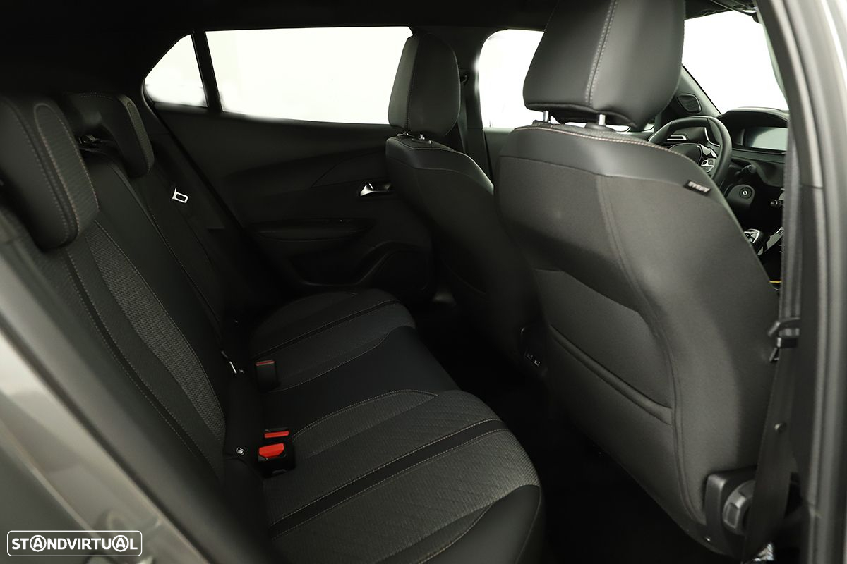 Peugeot 2008 1.2 PureTech Allure - 24
