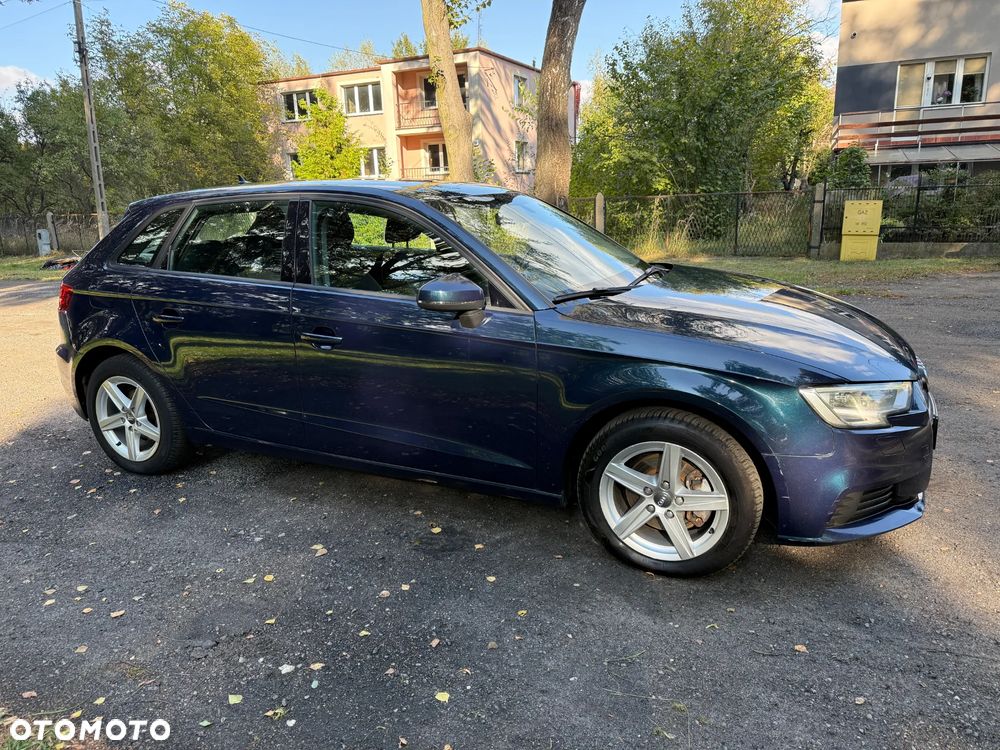 Audi A3 Sportback - 8