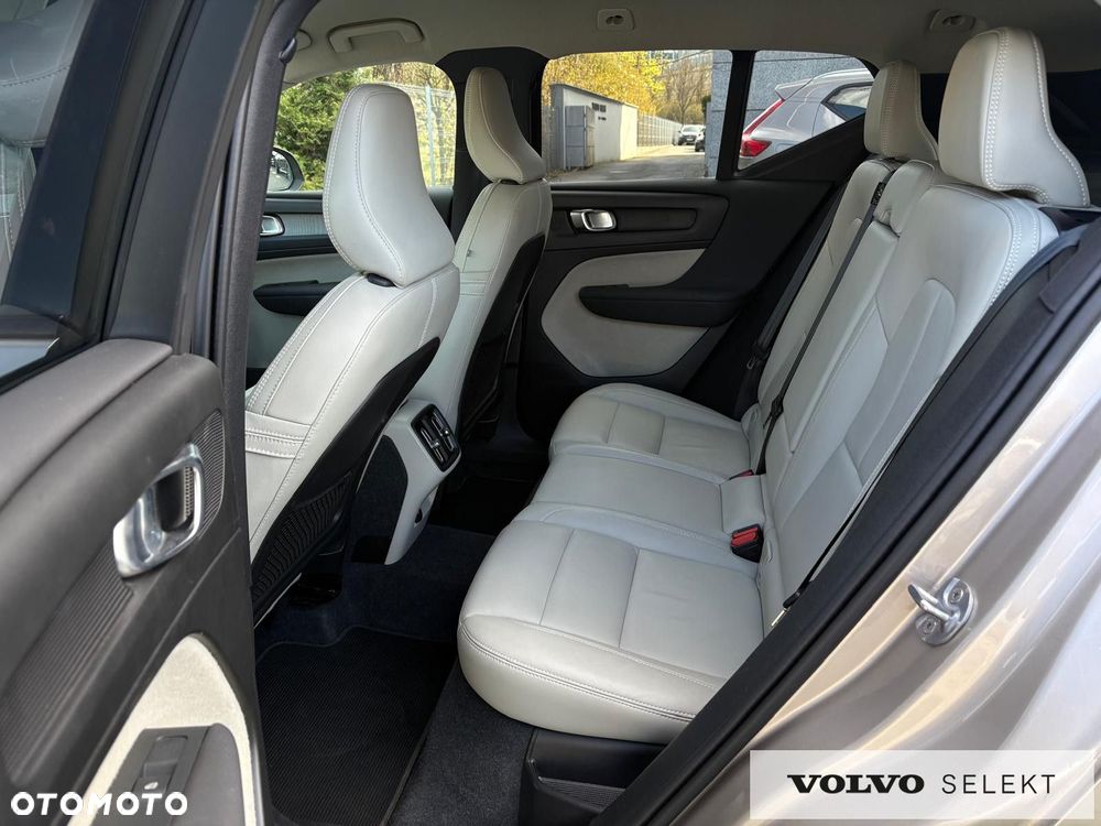Volvo XC 40 - 15
