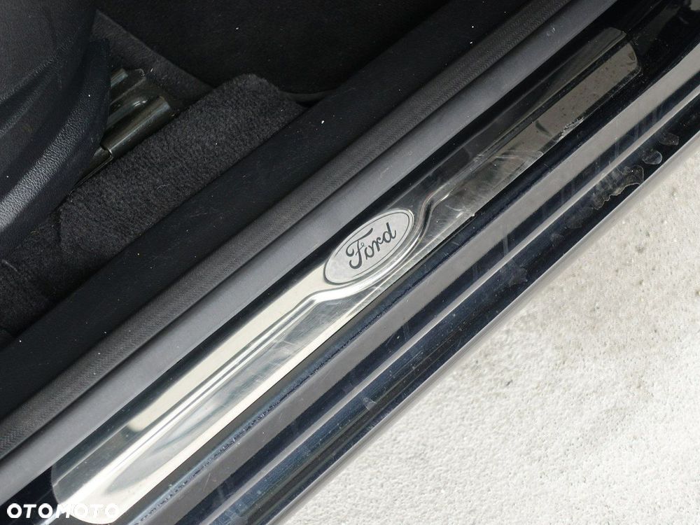 Ford Galaxy 2.0 Platinium X (Ghia) - 25