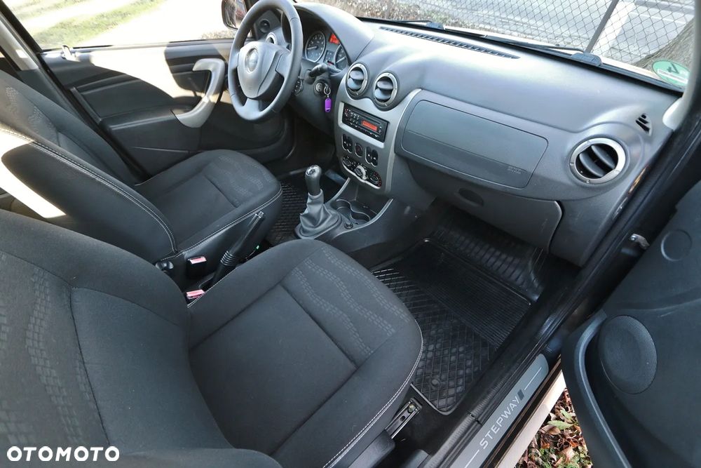 Dacia Sandero 1.6 MPI Stepway - 4