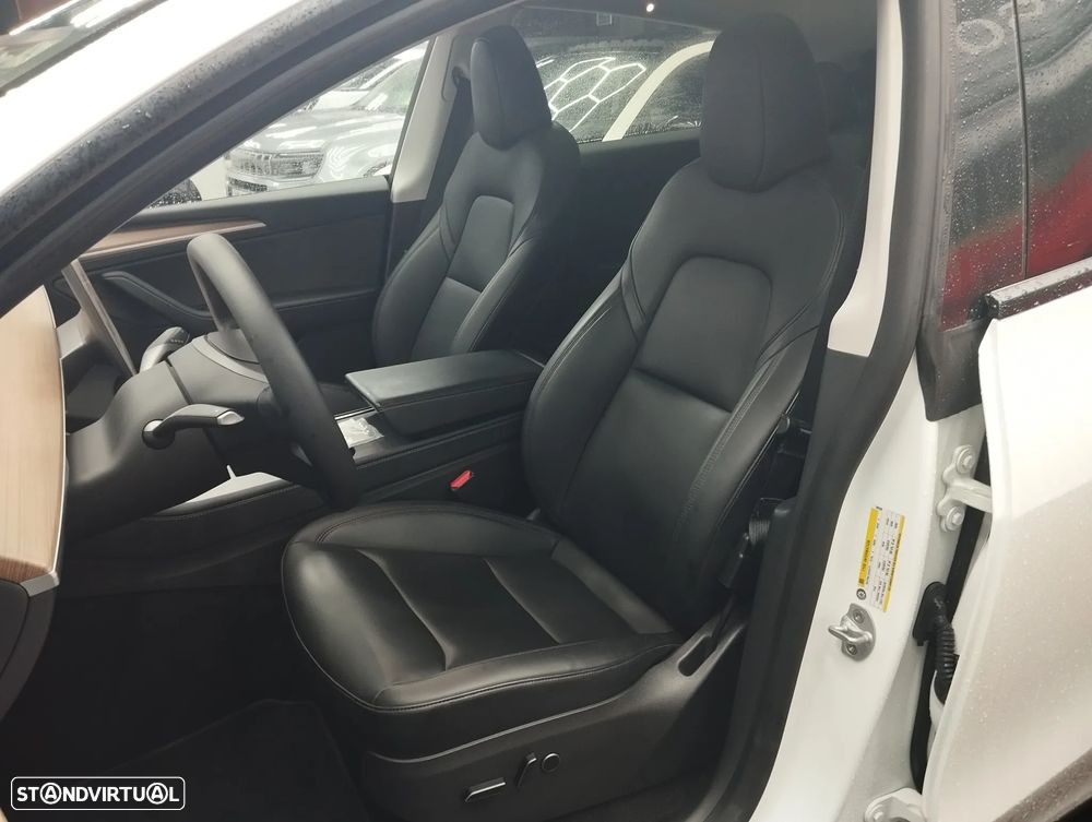 Tesla Model Y Long Range Tração Integral - 21