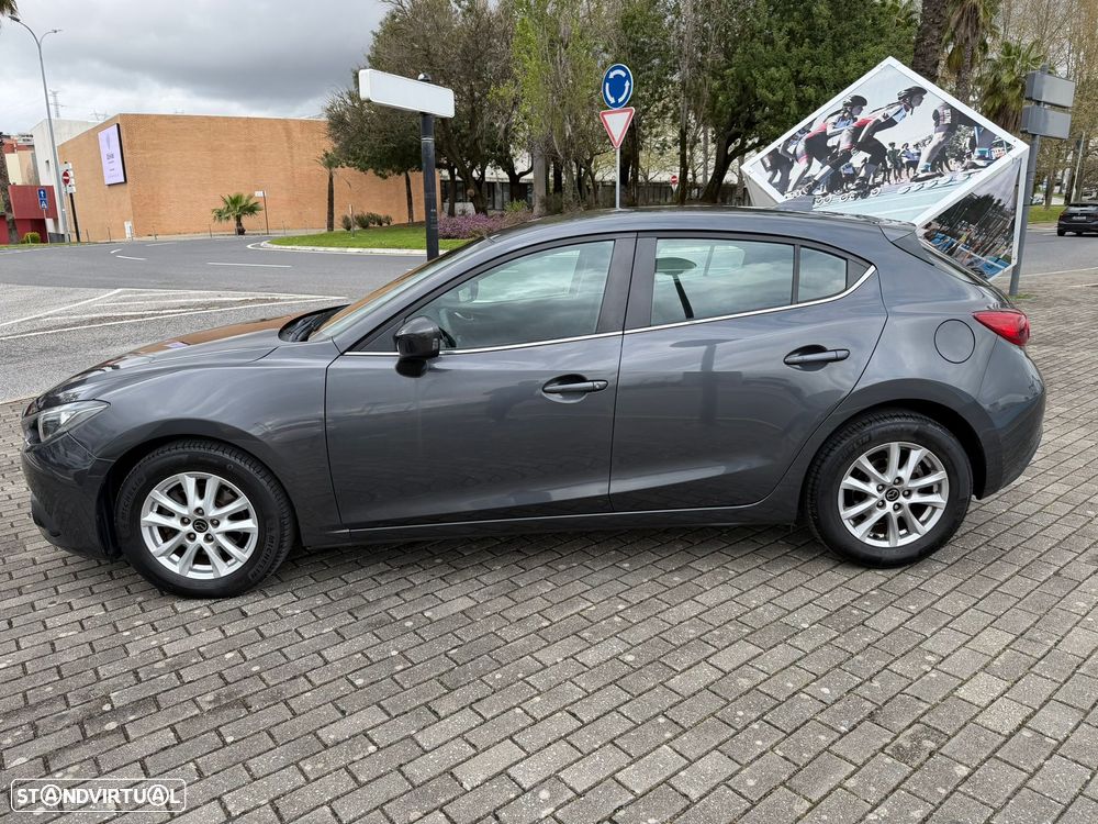 Mazda 3 Hatchback ver-1-5-sky--d-evolve - 7