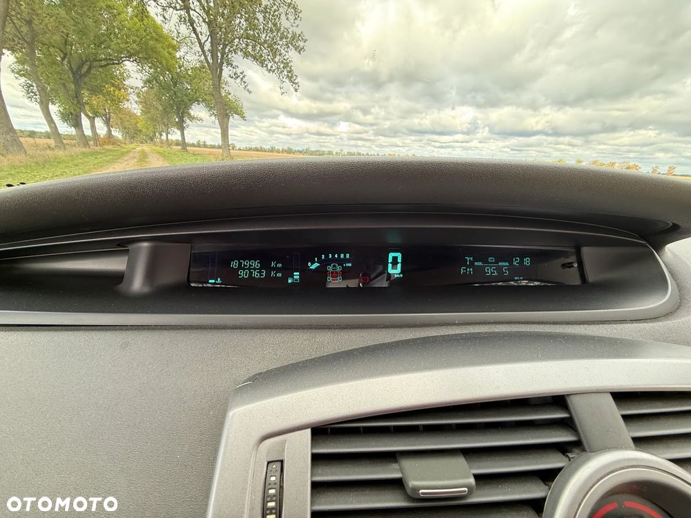 Renault Scenic - 11