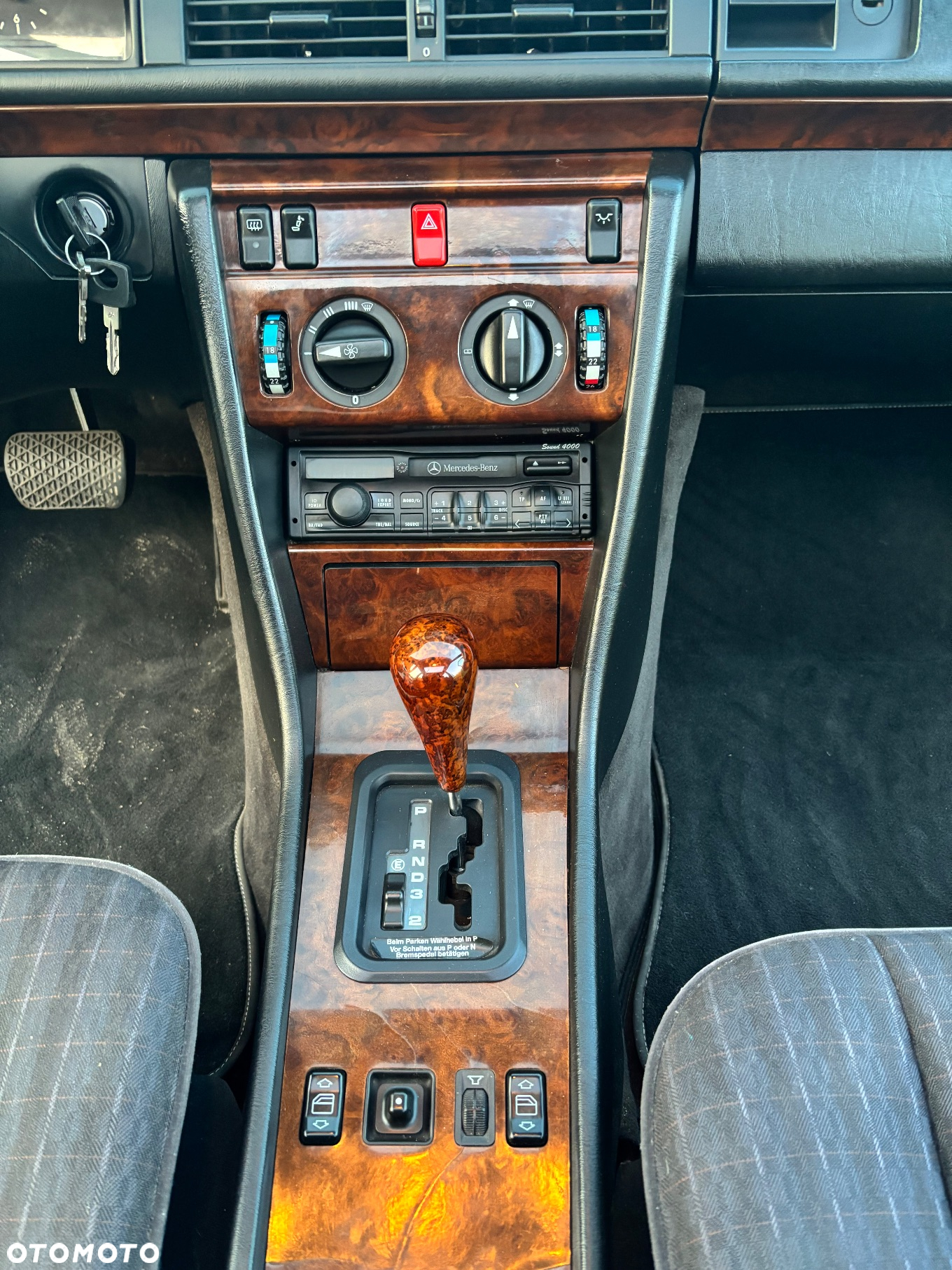 Mercedes-Benz W124 (1984-1993) - 17