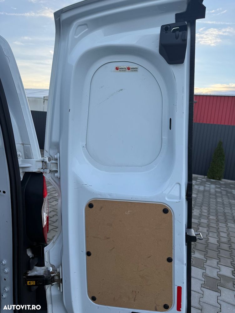 Ford TRANSIT-COURIER - 26