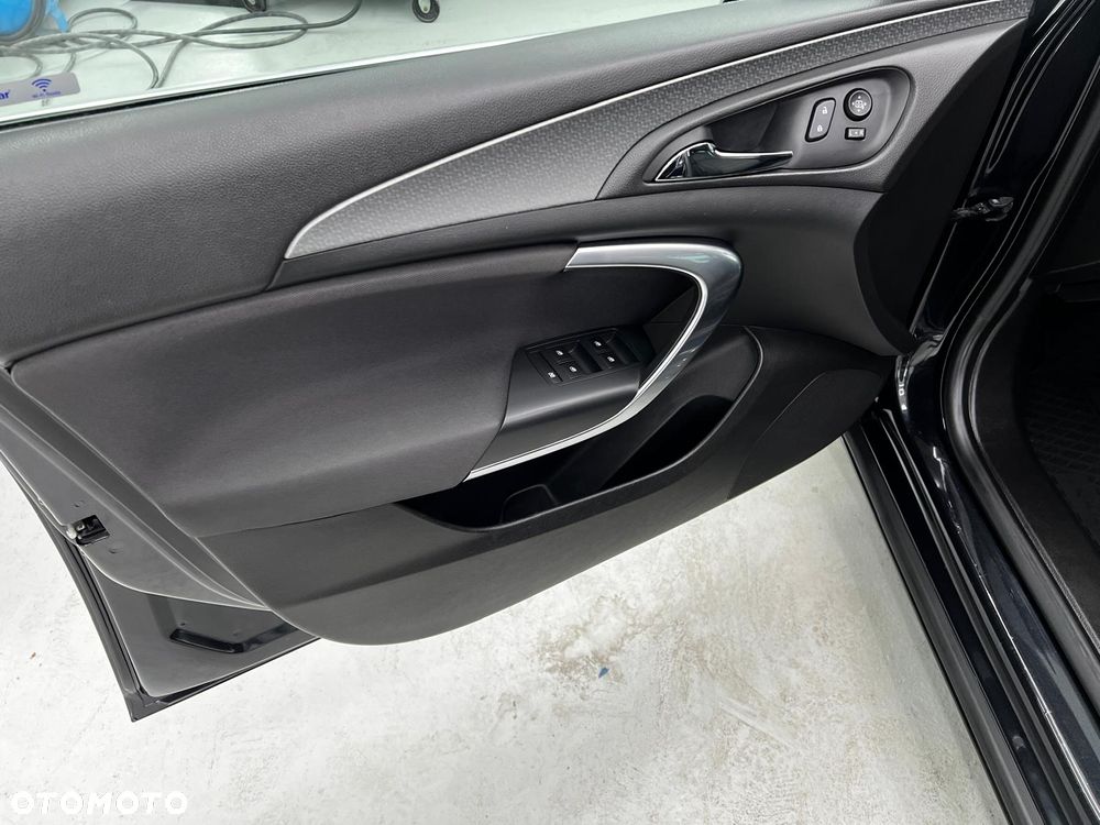 Opel Insignia 2.0 CDTI 4x4 Automatik Business Edition - 31