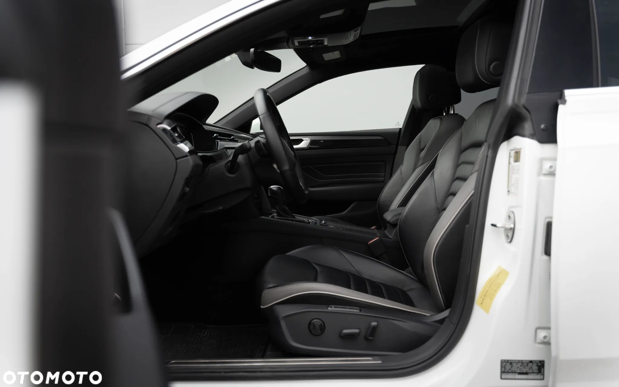 Volkswagen Arteon 2.0 TSI 4Motion R DSG - 14