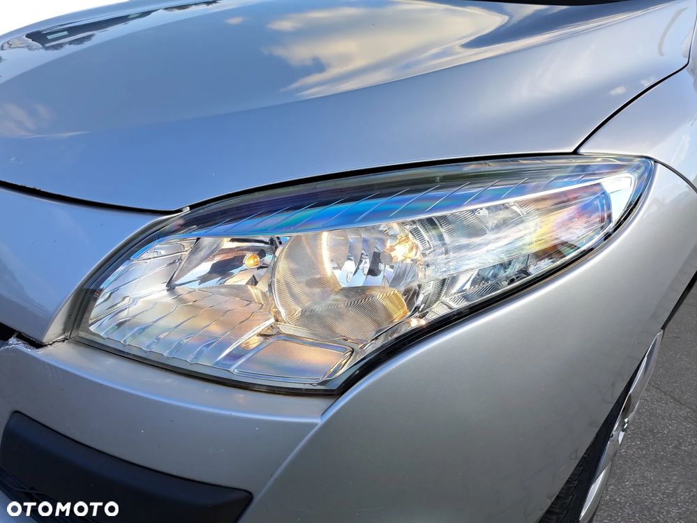Renault Megane 1.5 dCi Authentique - 10
