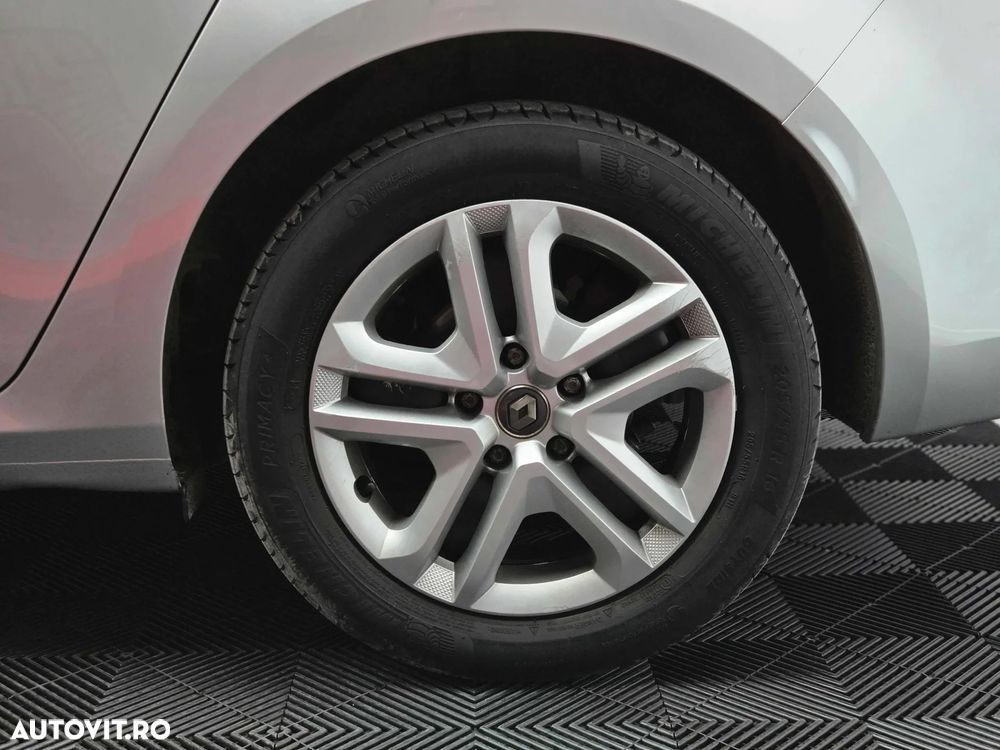 Renault Megane TCe 140 GPF EDC BUSINESS EDITION - 40