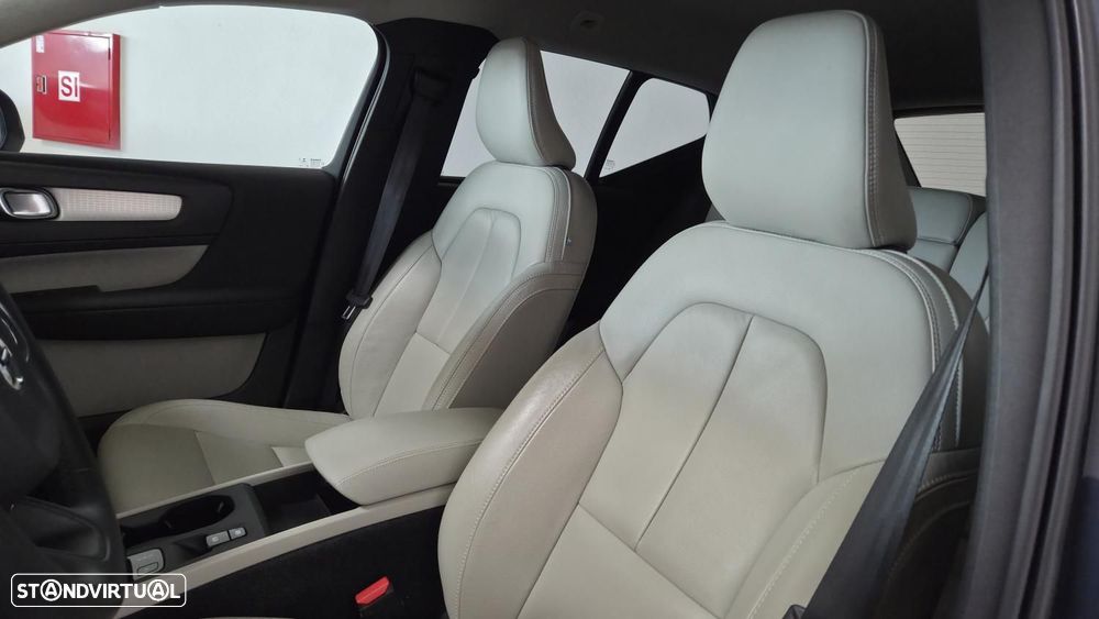Volvo XC 40 1.5 T5 PHEV Momentum Plus - 9