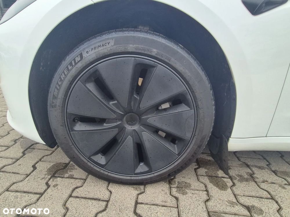 Tesla Model 3 Long Range RWD - 9