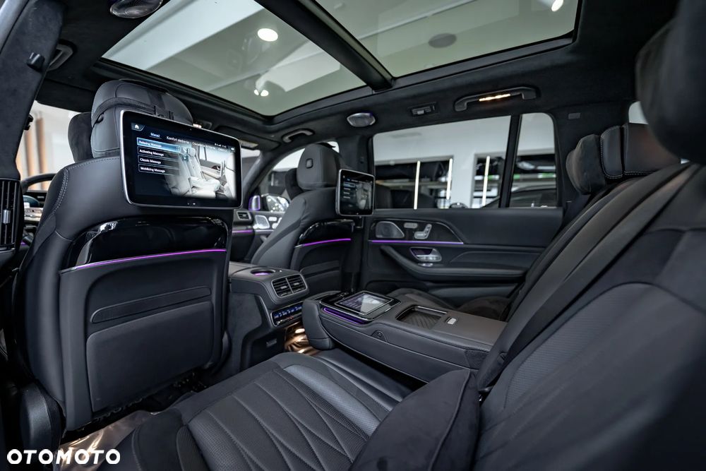 Mercedes-Benz GLS - 34
