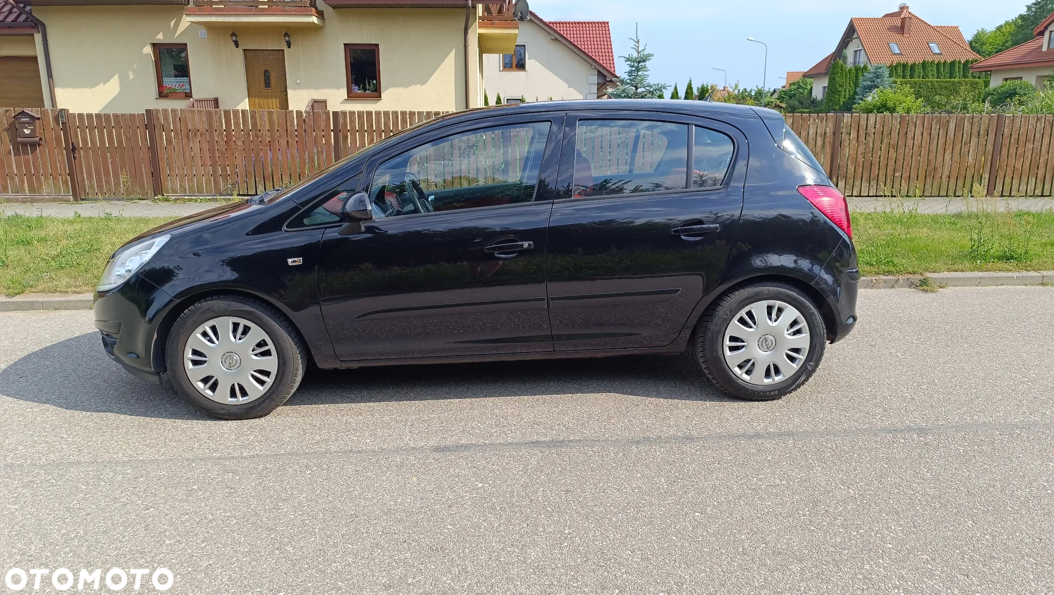 Opel Corsa 1.2 16V Color Edition - 4