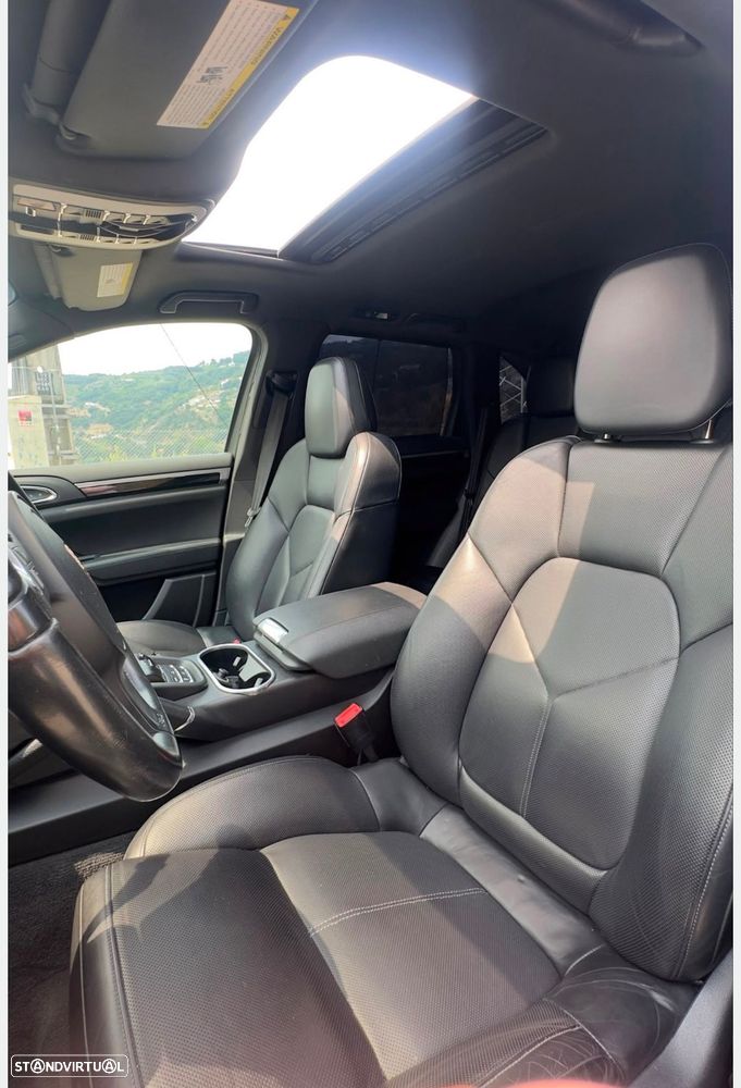 Porsche Cayenne S - 5