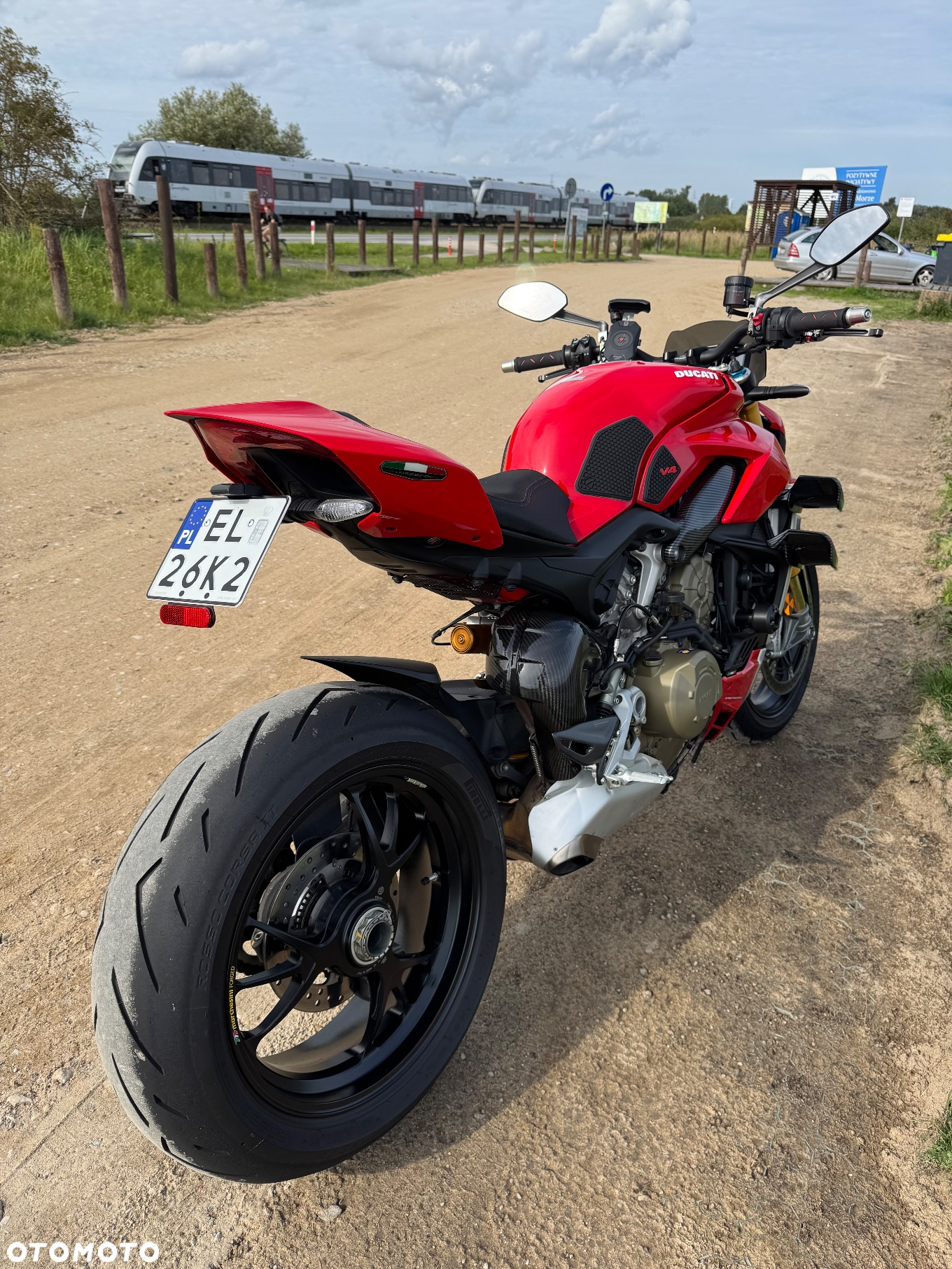 Ducati Streetfighter V4 - 8