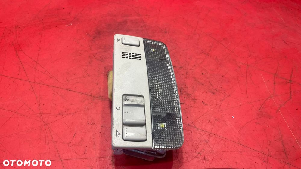 SKODA LAMPKA OŚWIETLENIE PODSUFITKI SKODA OCTAVIA - 3