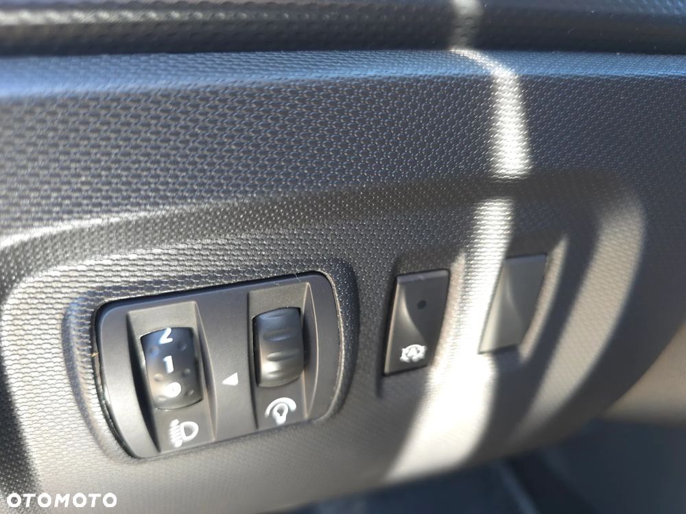 Renault Captur (ENERGY) TCe 90 LIFE - 21