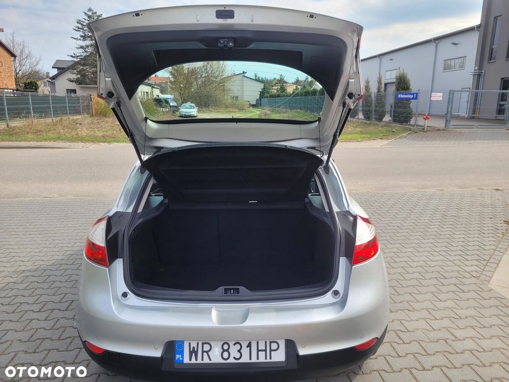 Renault Megane TCe 180 Dynamique - 14