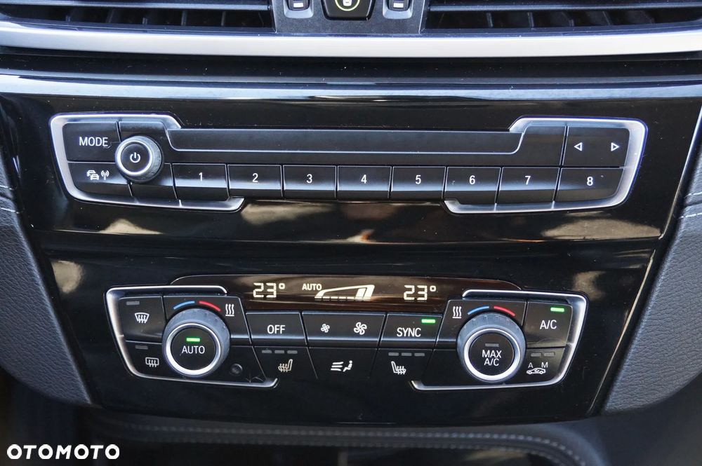 BMW X1 xDrive20d Sport Line - 20