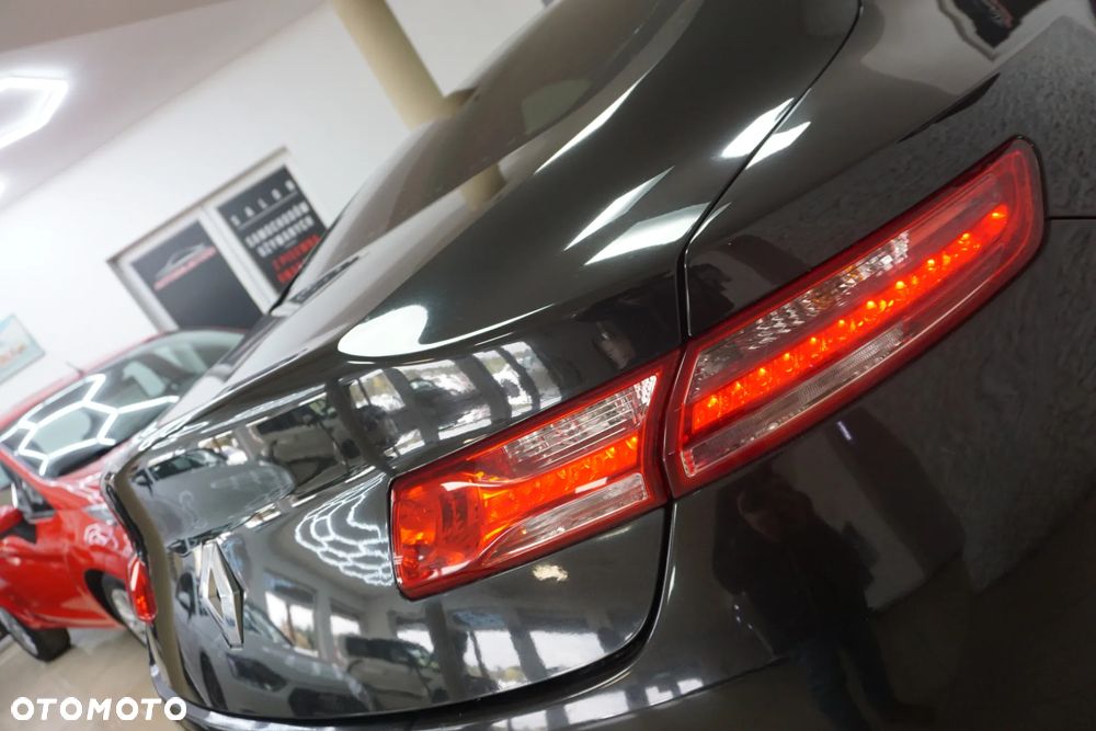 Renault Laguna V6 dCi 235 FAP GT - 17