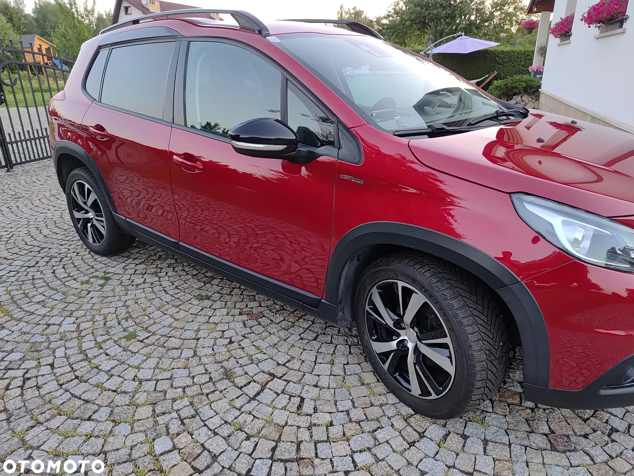 Peugeot 2008 BlueHDi FAP 120 STOP & START GT-Line Edition - 4