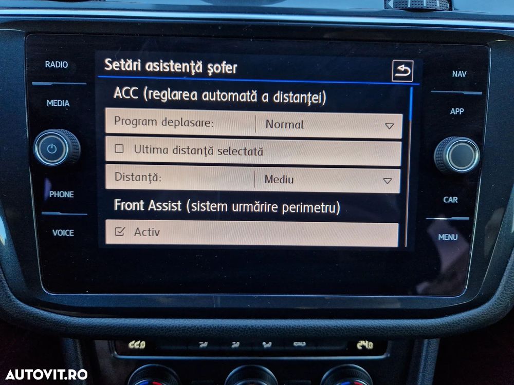 Volkswagen Tiguan - 30