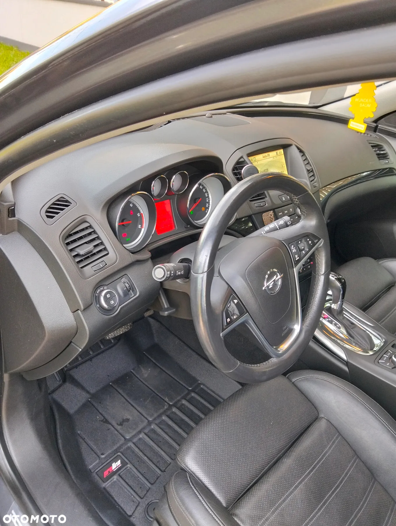 Opel Insignia - 15