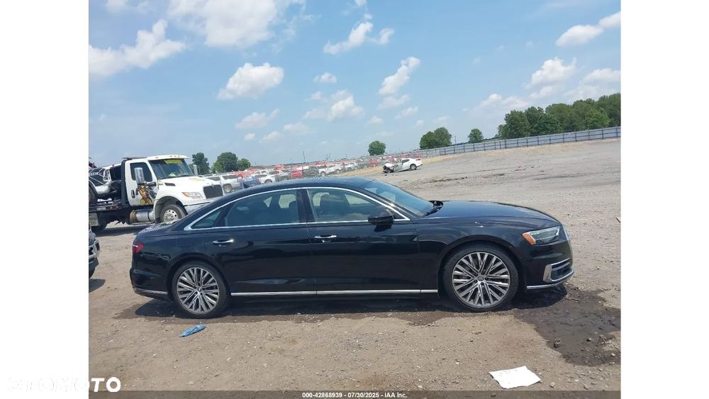 Audi A8 - 7