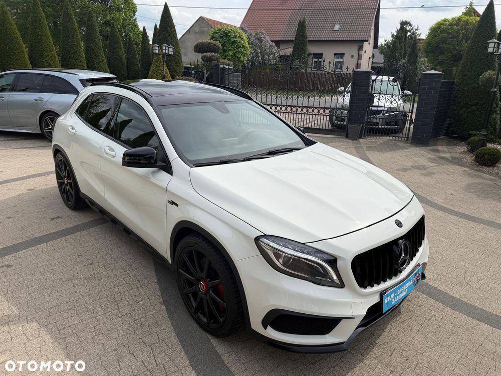 Mercedes-Benz GLA 45 AMG 4Matic 7G-DCT - 2