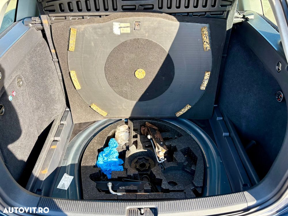 Volkswagen Golf 1.4 TSI Highline - 40