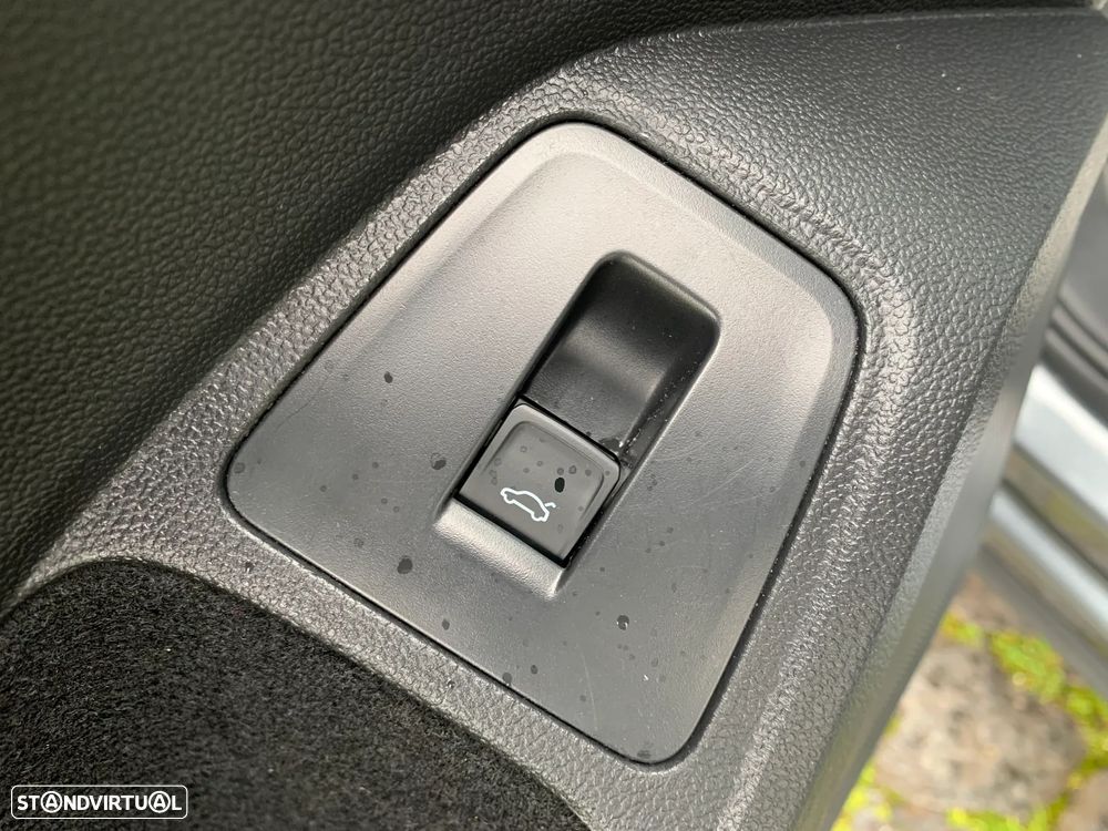 VW Tiguan Allspace 2.0 TDI Confortline DSG - 27