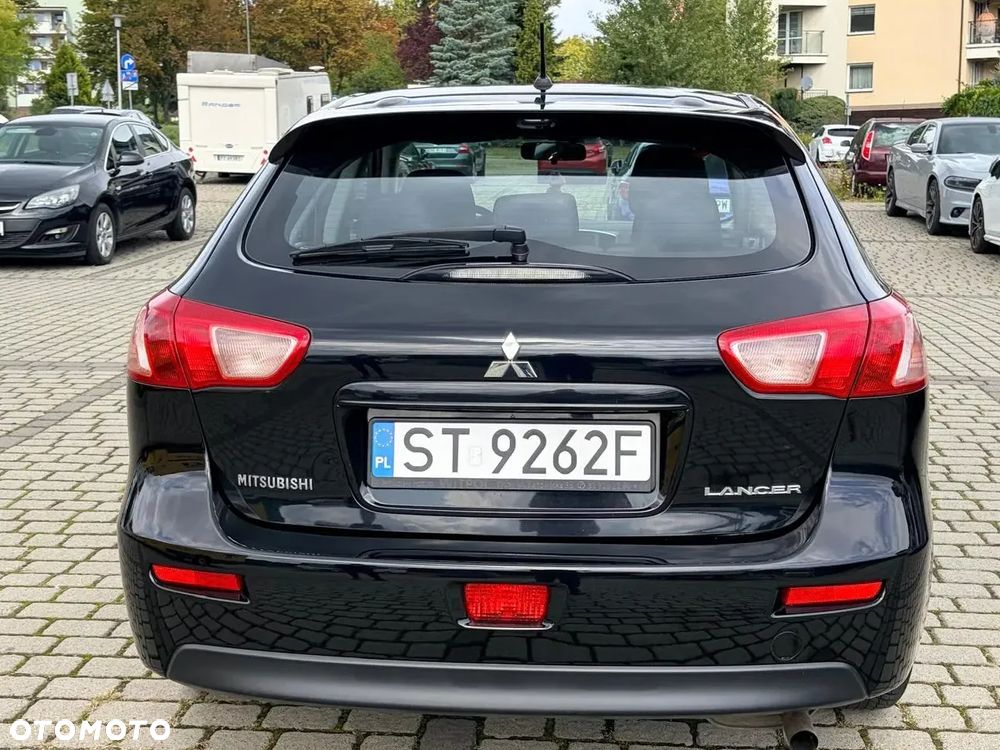 Mitsubishi Lancer 1.6 Invite - 5