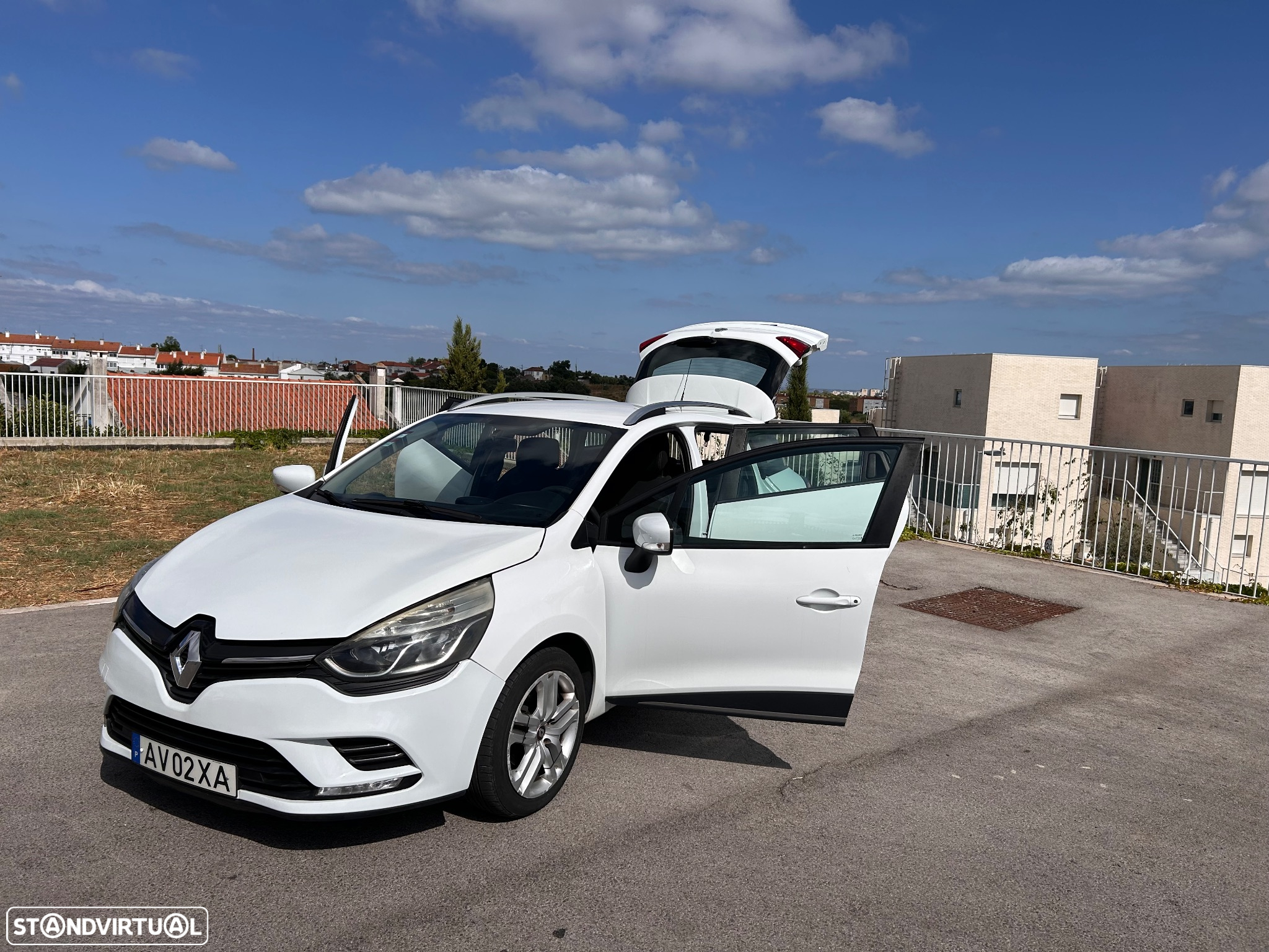 Renault Clio Sport Tourer Energy dCi 90 Business - 22
