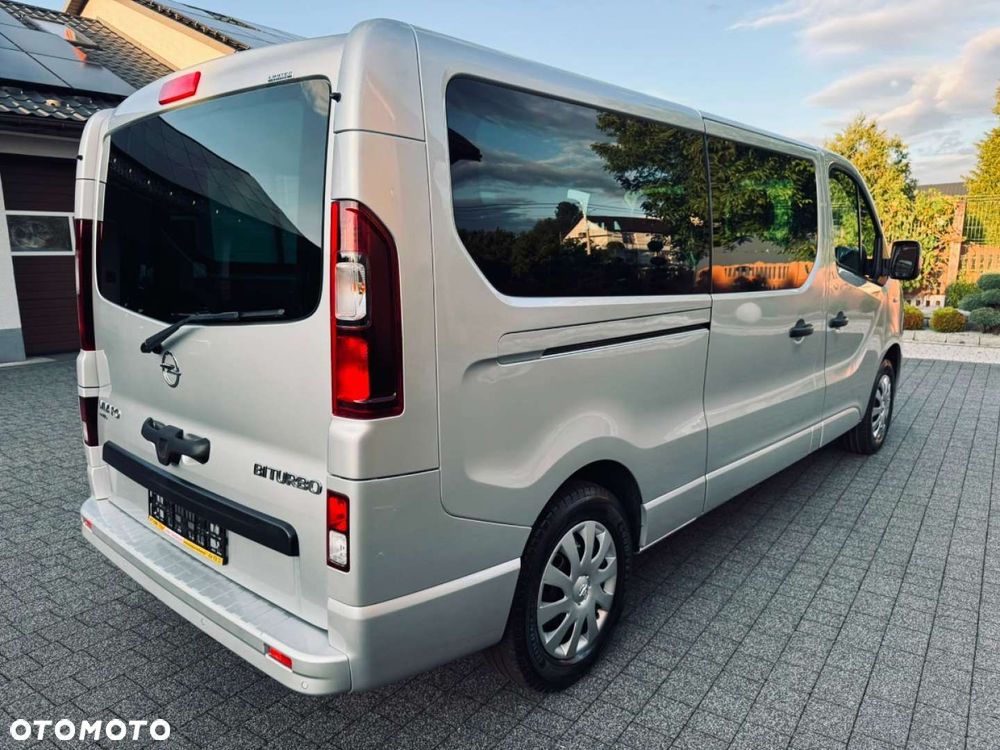 Opel Vivaro - 10