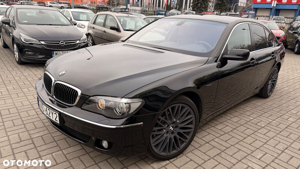 BMW Seria 7 740i - 4