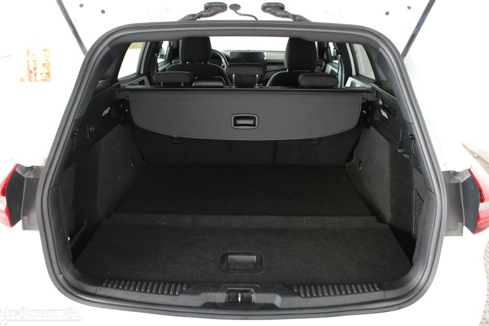 Ford Focus SW 1.0 EcoBoost MHEV ST-Line - 22