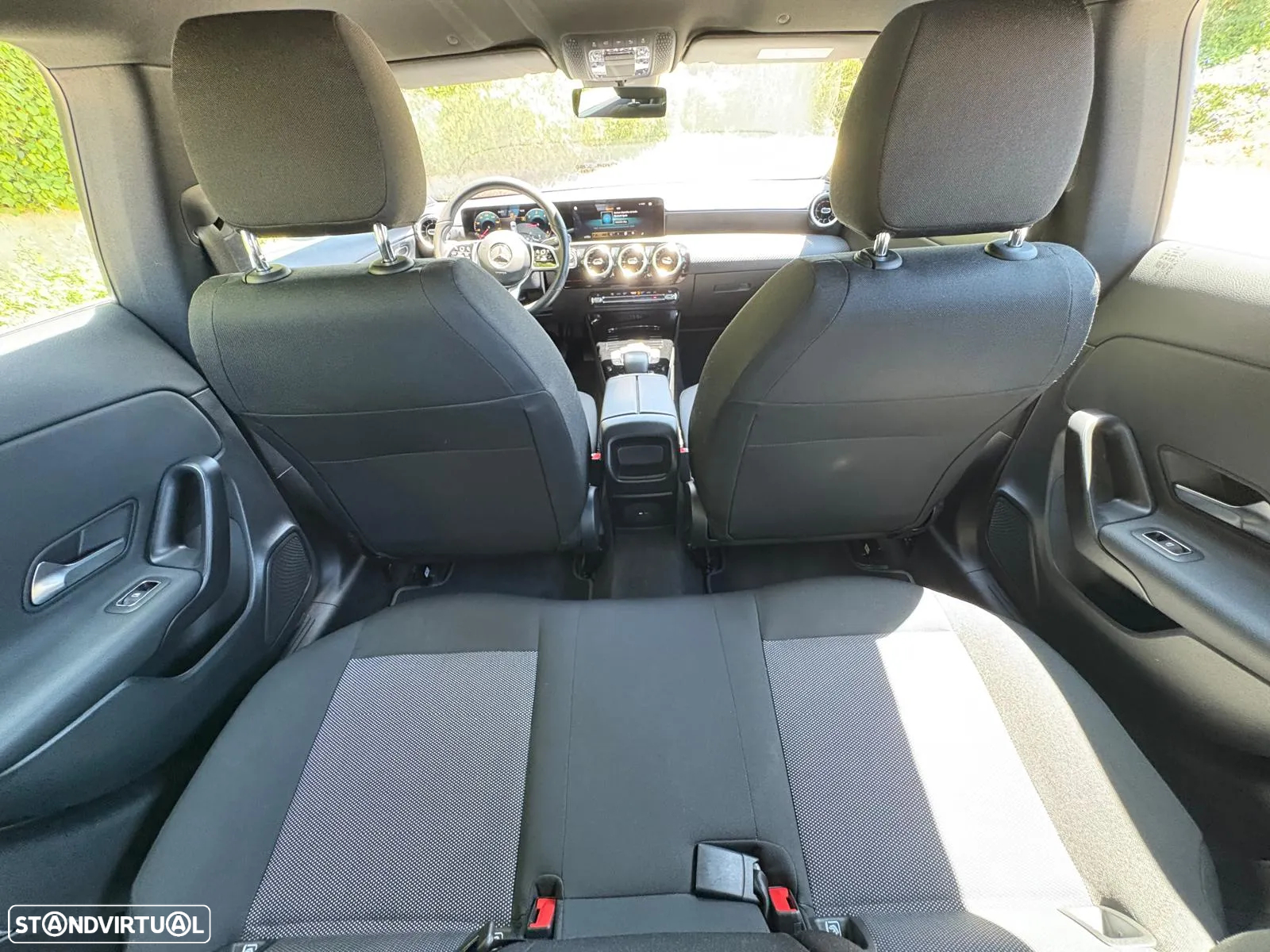 Mercedes-Benz CLA 180 d Shooting Brake Style Aut. - 38