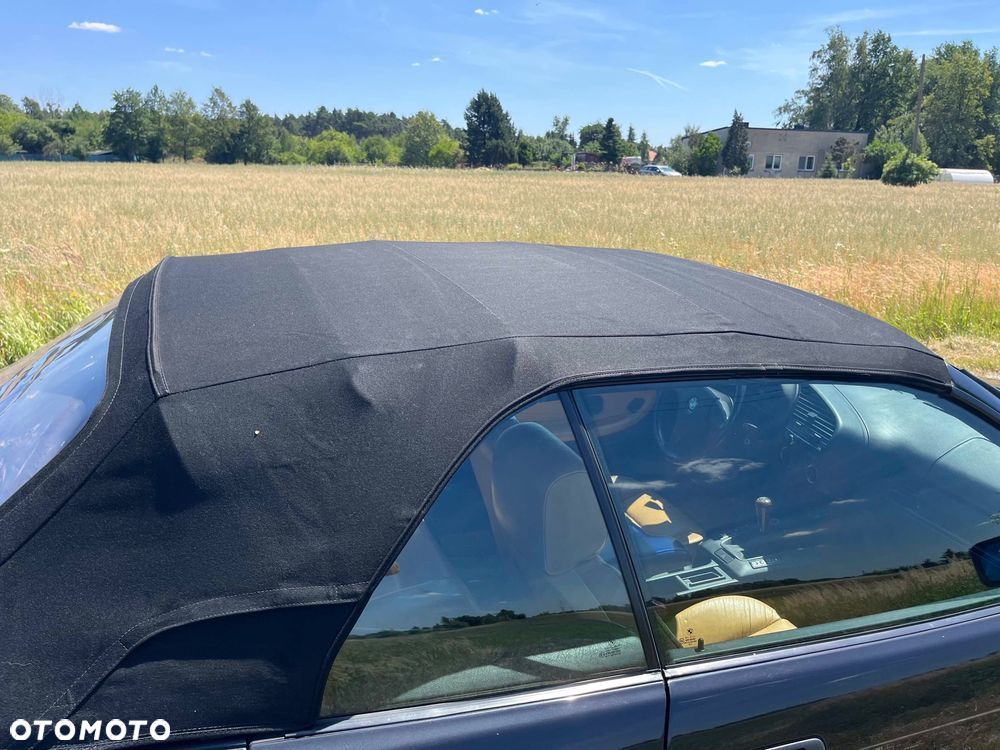 BMW Seria 3 320i Cabriolet - 17