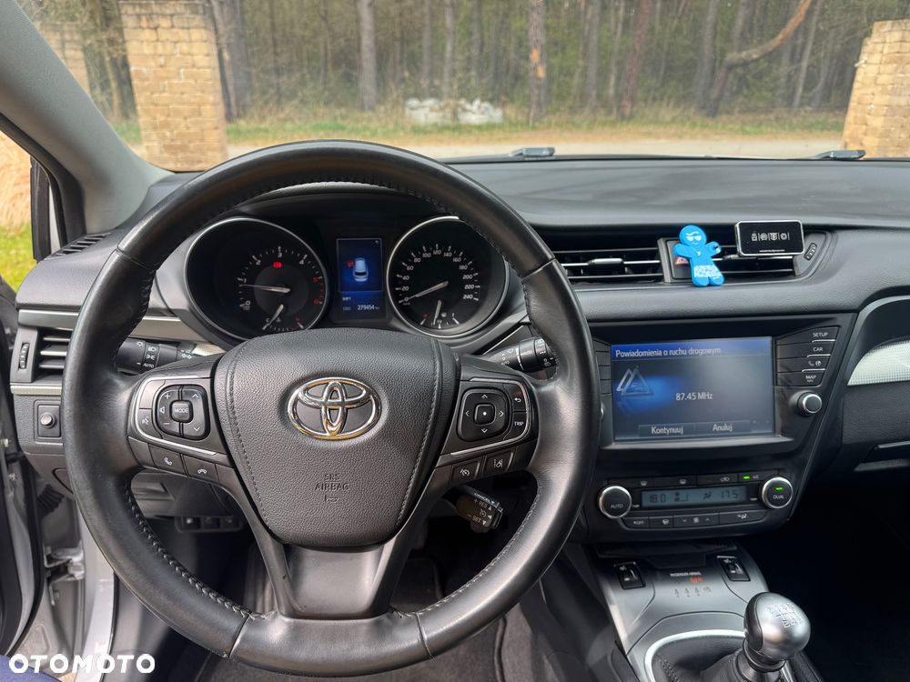 Toyota Avensis 2.0 D-4D Prestige - 9