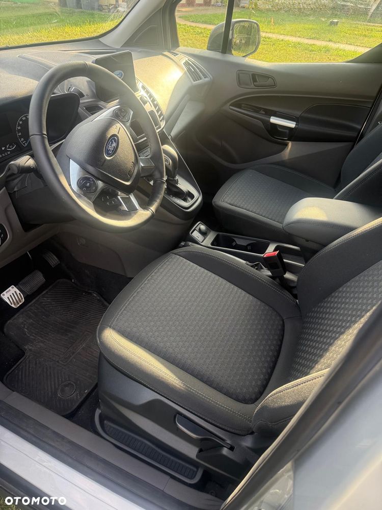 Ford Transit Connect - 13